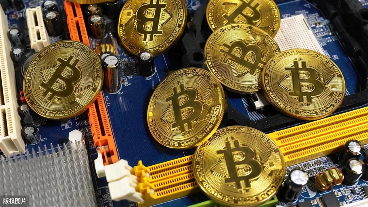 矿工面临寒冬挑战，比特币手续费跌至新低，谁将逆境求生？